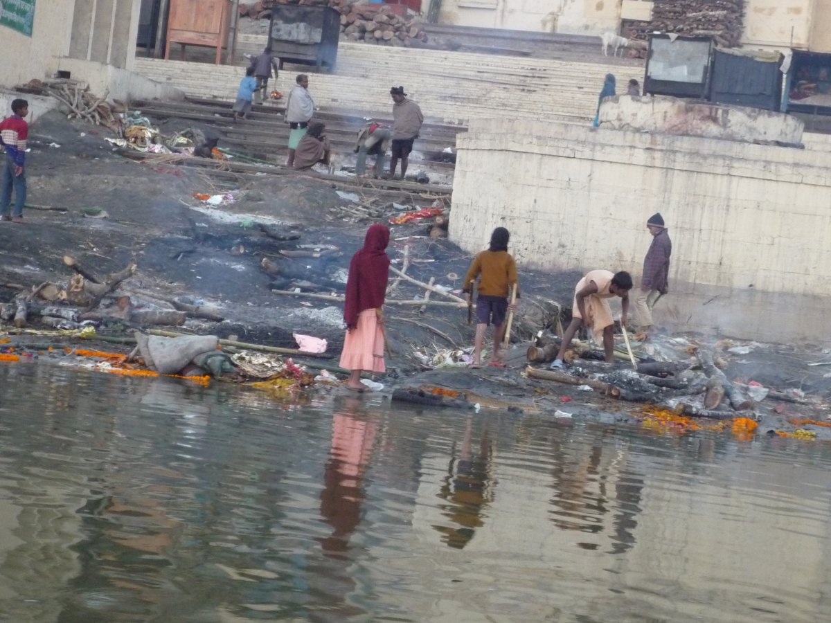 Sunrise - Bank of river Ganga60
